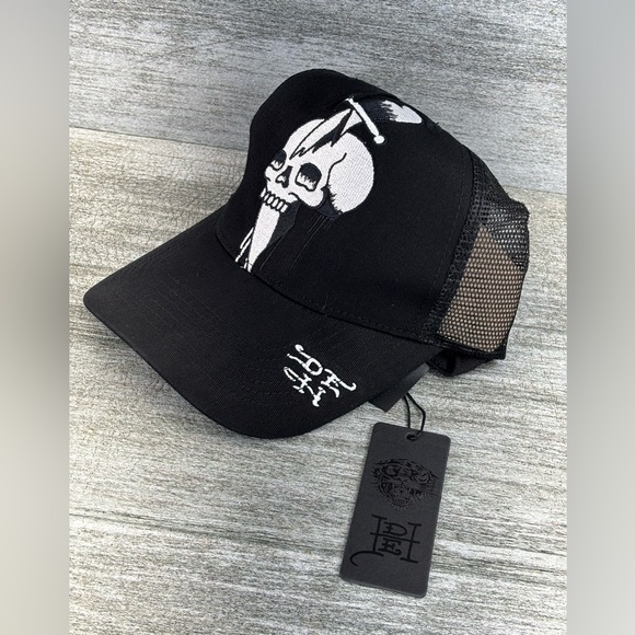 NWT Ed Hardy DEH Mesh Snapback Trucker Hat Cap Skull Dagger Sword Black OSHA - Picture 1 of 16